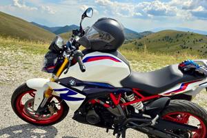 BMW G 310 R – Kyanit Blu – Pari al nuovo