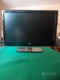 Tv LG 22 pollici adattabile anche per camper