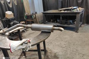 Costruzione scarichi auto rally