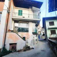 Casa indipendente a Borgofranco d'Ivrea 6 locali