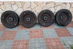 4 gomme su cerchi Citroën C1