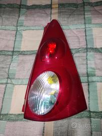 Stop destro Peugeot 107 