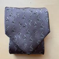 Cravatta Andrea Conte Napoli, 100% seta. Grigia