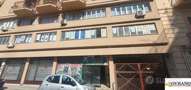 MALASPINA: LOCALE COMMERCIALE 2 LUCI MQ 125