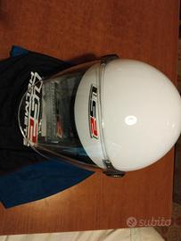 casco.  con. visiera