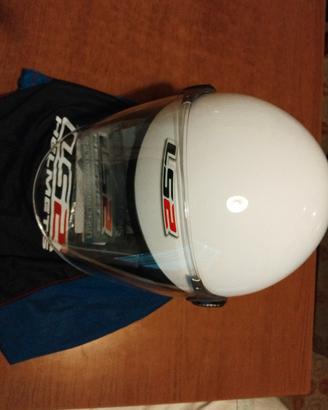 casco.  con. visiera