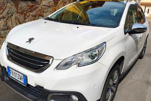 Peugeot 2008 1.2 benzina Allure 