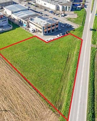 Terreno di 3490 m² a Barzana