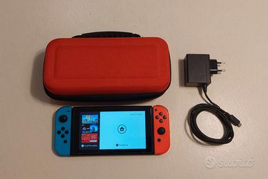 Nintendo Switch joycon e caricabatterie