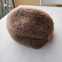 berretto in pelliccia di castorino 