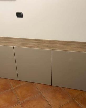 Mobile modello Besta Ikea