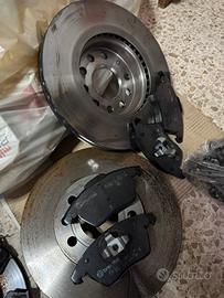 Dischi e pastiglie brembo per golf e autoradio