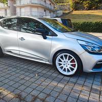 Clio RS 200