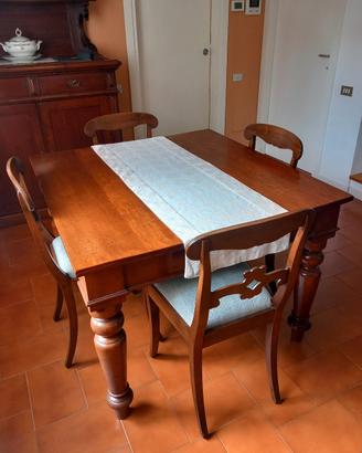 Tavolo e sedie