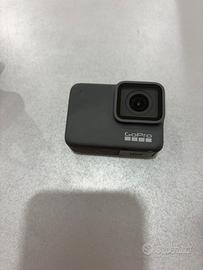 Gopro 7 silver tenuta bene