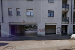 Box / Garage di 13 m² a Milano