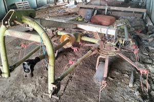 girello agricolo fieno