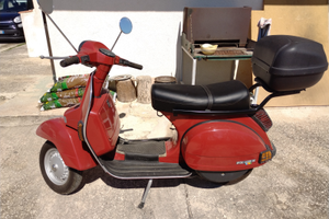 Vespa piaggio 125 arcobaleno anno 1985