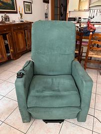 Poltrona relax elettrica reclinabile alzapersona