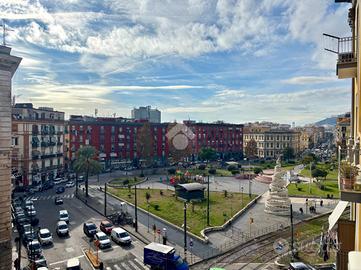2 LOCALI A NAPOLI