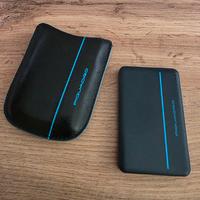 Power bank Piquadro 2500 mAh con custodia in pelle