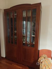Mobili in legno stile antico