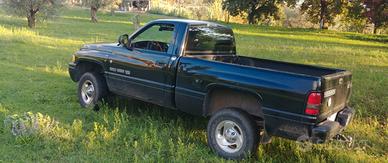 Dodge RAM 1500 sport anno 1999