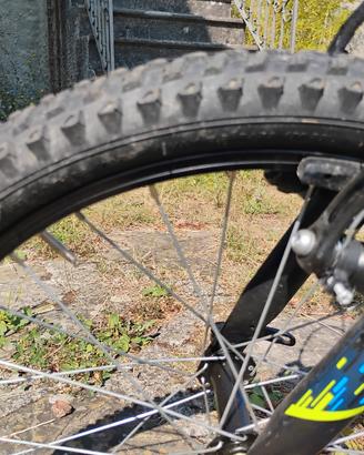 bicicletta da bimbo 7/8 anni