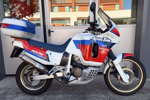 Honda Africa Twin XRV 750
