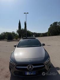 MERCEDES CLASSE A 180d