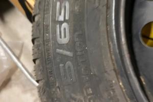 4 gomme 175 65 r14 con cerchi