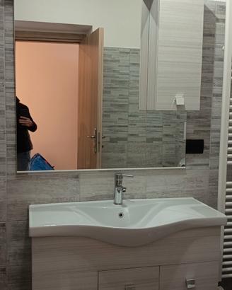 Mobile bagno con specchio 