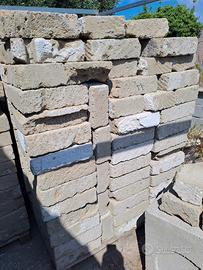 blocchi tufo usati