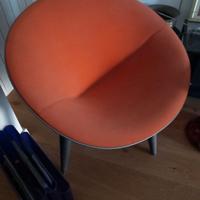 Poltrona lounge 'Strange Thing' di Philippe Starck