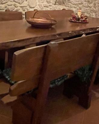 TAVOLO IN NOCE E 4 PANCHE