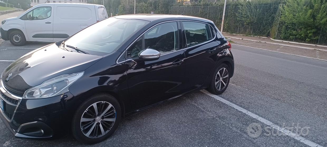 peogeot 208 Pure Tech  1.2  82 5p allure gpl  