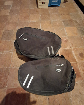 Borse moto givi