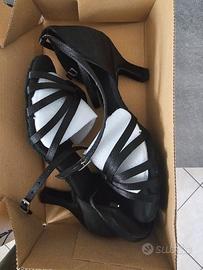 Scarpe da ballo latino