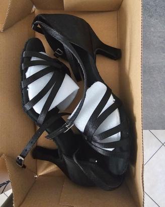 Scarpe da ballo latino