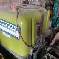 botticella per il diserbo