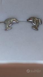 Orecchini nuovi con delfino in argento