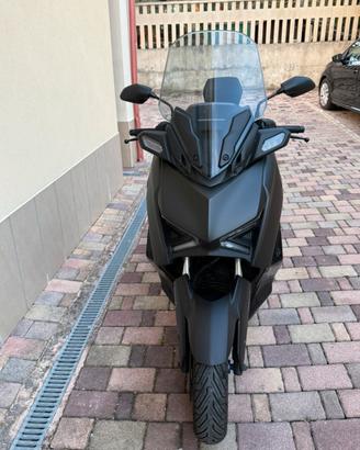 Yamaha XMAX 300