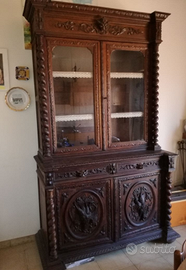 Antica credenza francese