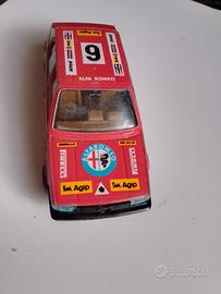 Modellino Burago Alfa 33 Rally