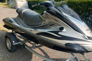 Yamaha FX cruiser HFO 3 posti solo lago