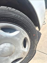 Pneumatici/gomme auto 155/65//R13 - 73T