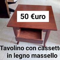 Tavolino con cassetto in legno massello d'epoca