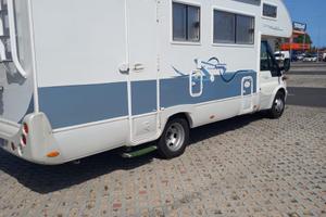 Camper Rimor 678 su ford transit gemellato
