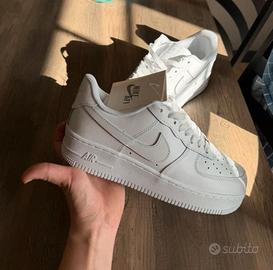 Nike Air Force 1 bianche taglia 39