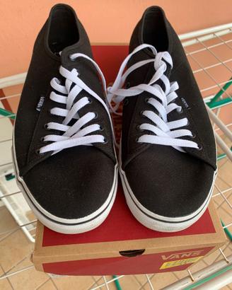 Tre scarpe Vans vari modelli numero 47